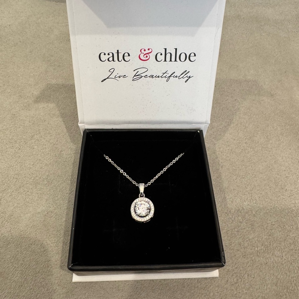 Silver Pendant Necklace